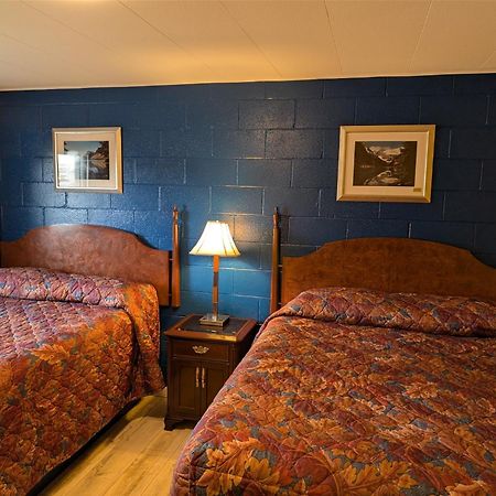 Gold Pan Motel Quesnel Kültér fotó