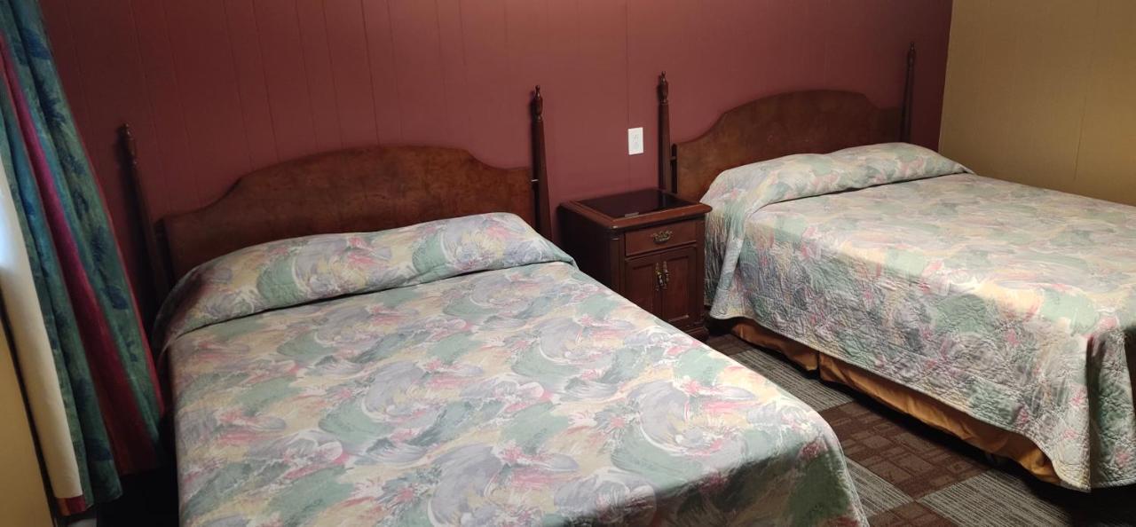 Gold Pan Motel Quesnel Kültér fotó