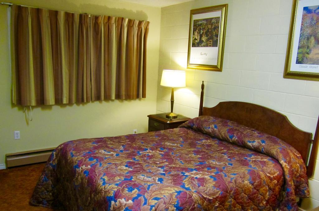Gold Pan Motel Quesnel Kültér fotó